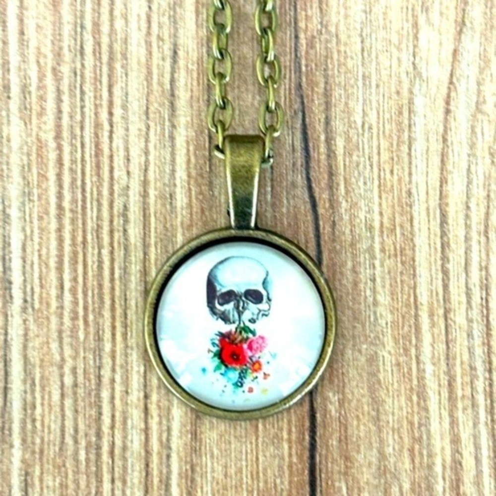 18mm Skull Pendant Necklace, Handmade, NWT, Unworn